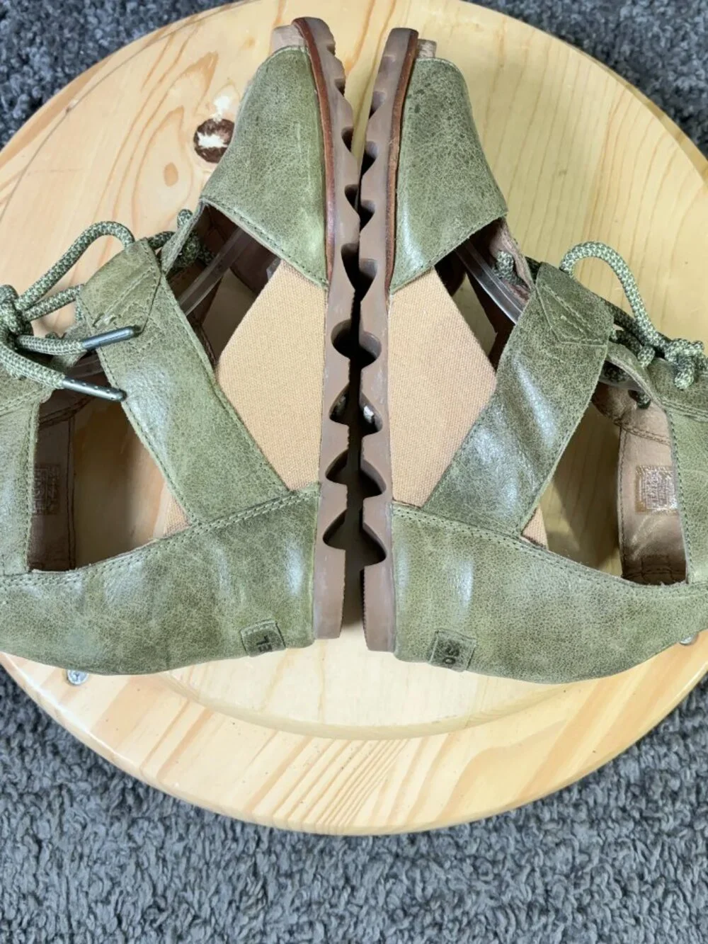 Sorel Joanie II Wedge Sandals Womens Size 11 Leather Green Lace Up Open Toe Shoe